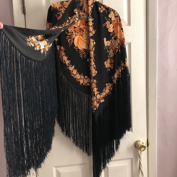Gucci Silk Shawl Black Floral Long Fringed Triangular Scarf 1970s Made in Italy - Picture 1 of 5